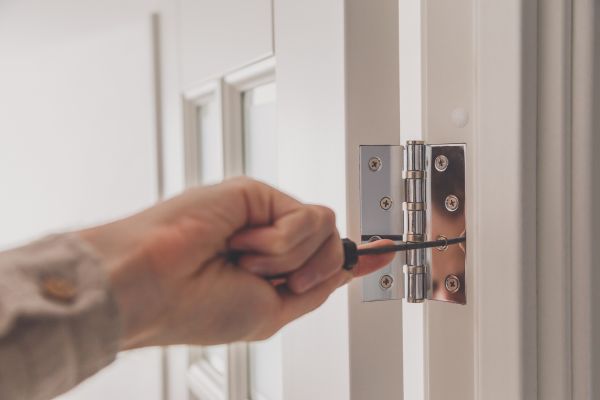 Hinge Repair in Fairfield